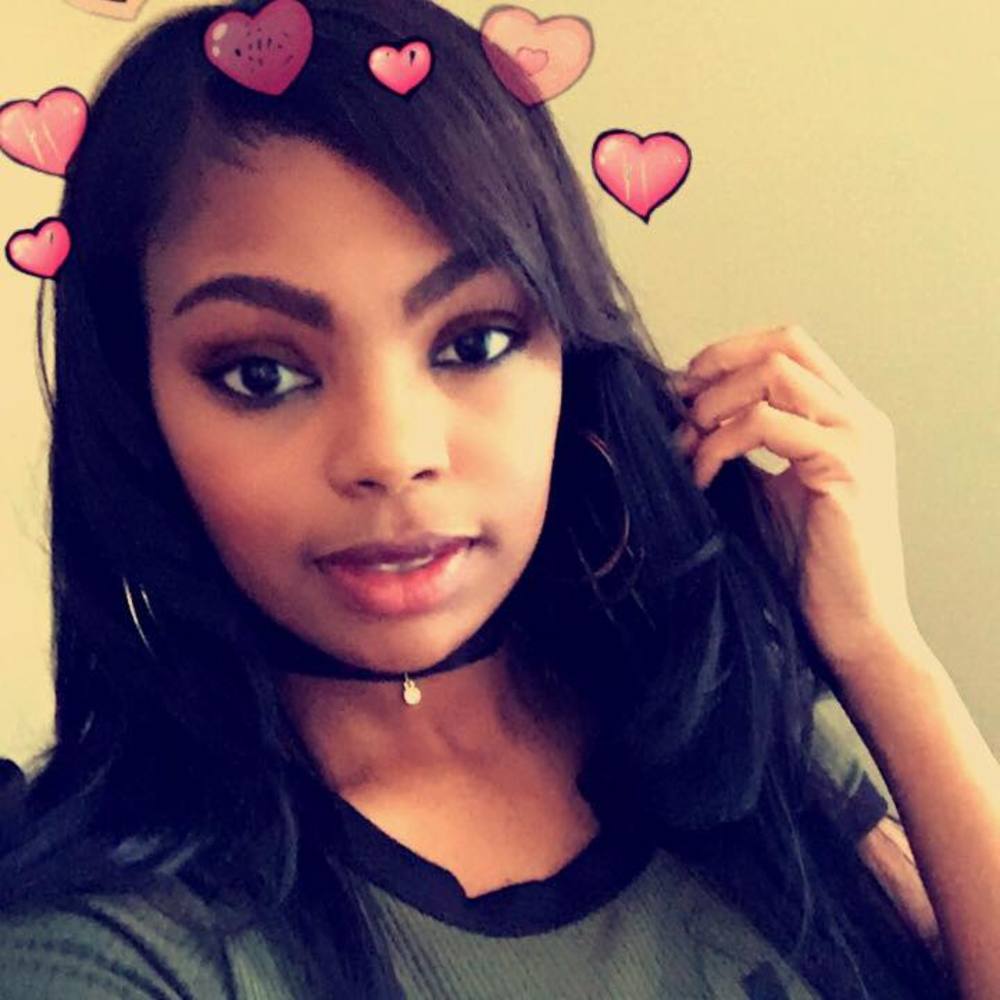 Meet your Posher, Amber